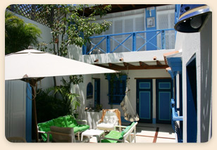 Posada Gaviota hotel patio, Los Roques, Venezuela