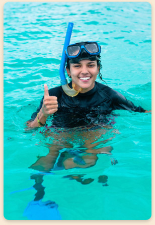 scuba-diver-los-roques-venezuela-thumbs-up